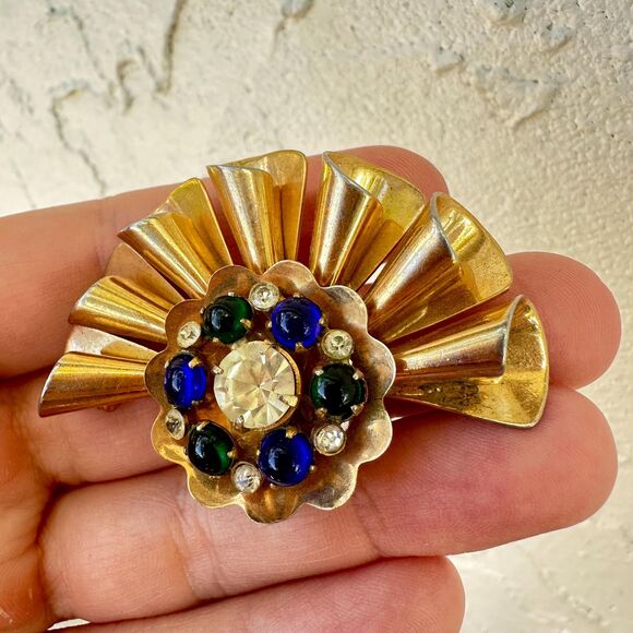 Vintage CORO EARLY ART Deco Vermeil Fab  Flower Brooch Pendant - Picture 3 of 6